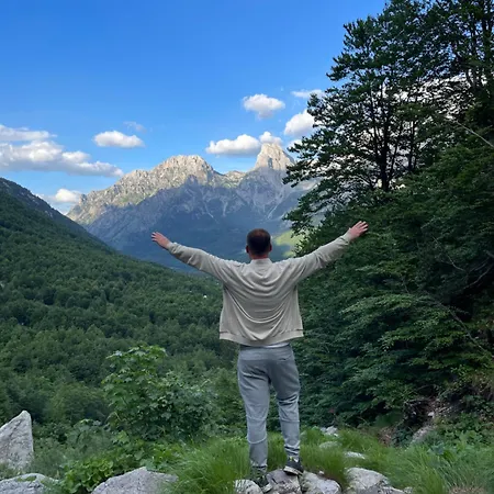 Skender Selimaj 3*